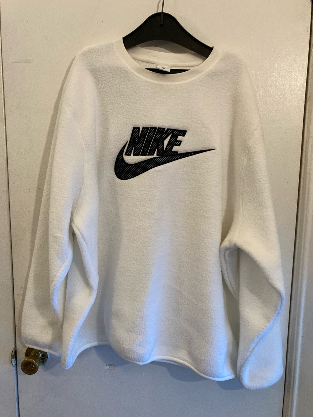 Nike Mens White Crewneck Fleece Sweatshirt with Black Logo